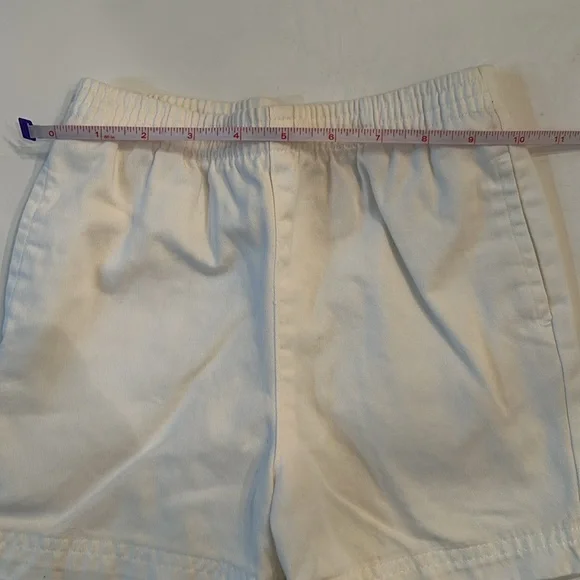 Vintage Classic White Shorts - Picture 4 of 6